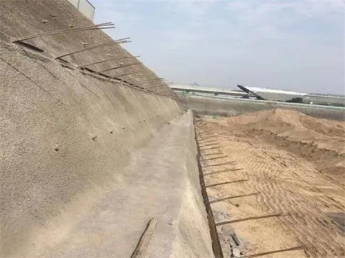 莱阳河道边坡加固